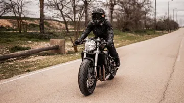 Triumph Bobber Toohard Dsc00539