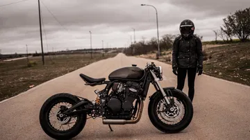 Triumph Bobber Toohard Dsc00593