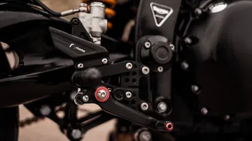 Triumph Bobber Toohard Dsc00667