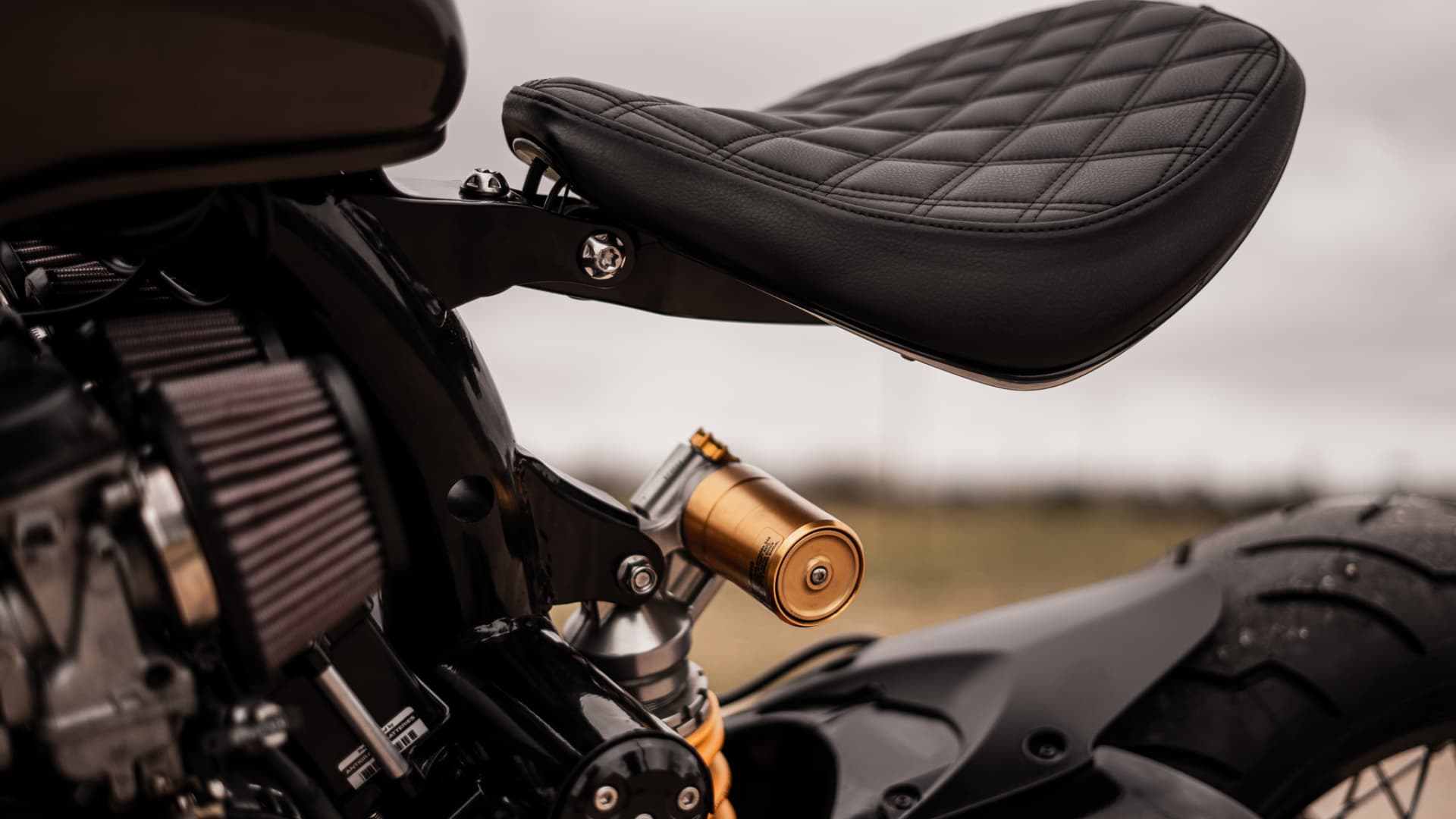 Triumph Bobber Toohard Dsc00687