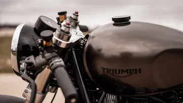 Triumph Bobber Toohard Dsc00696