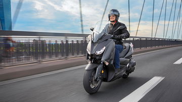 Yamaha Xmax 400 Dm 4
