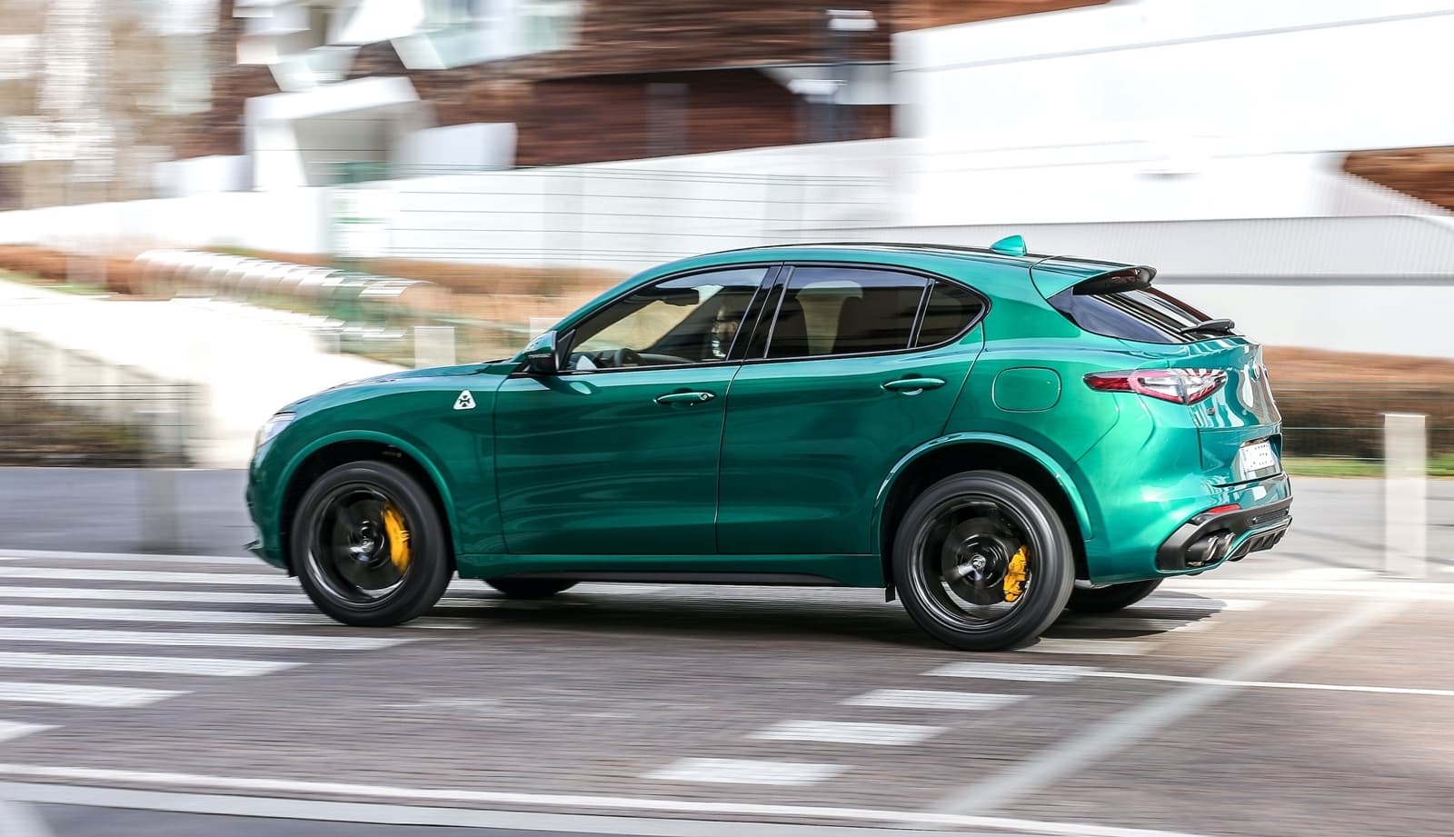 Alfa Romeo Giulia Stelvio Quadrifoglio 2020 0520 016