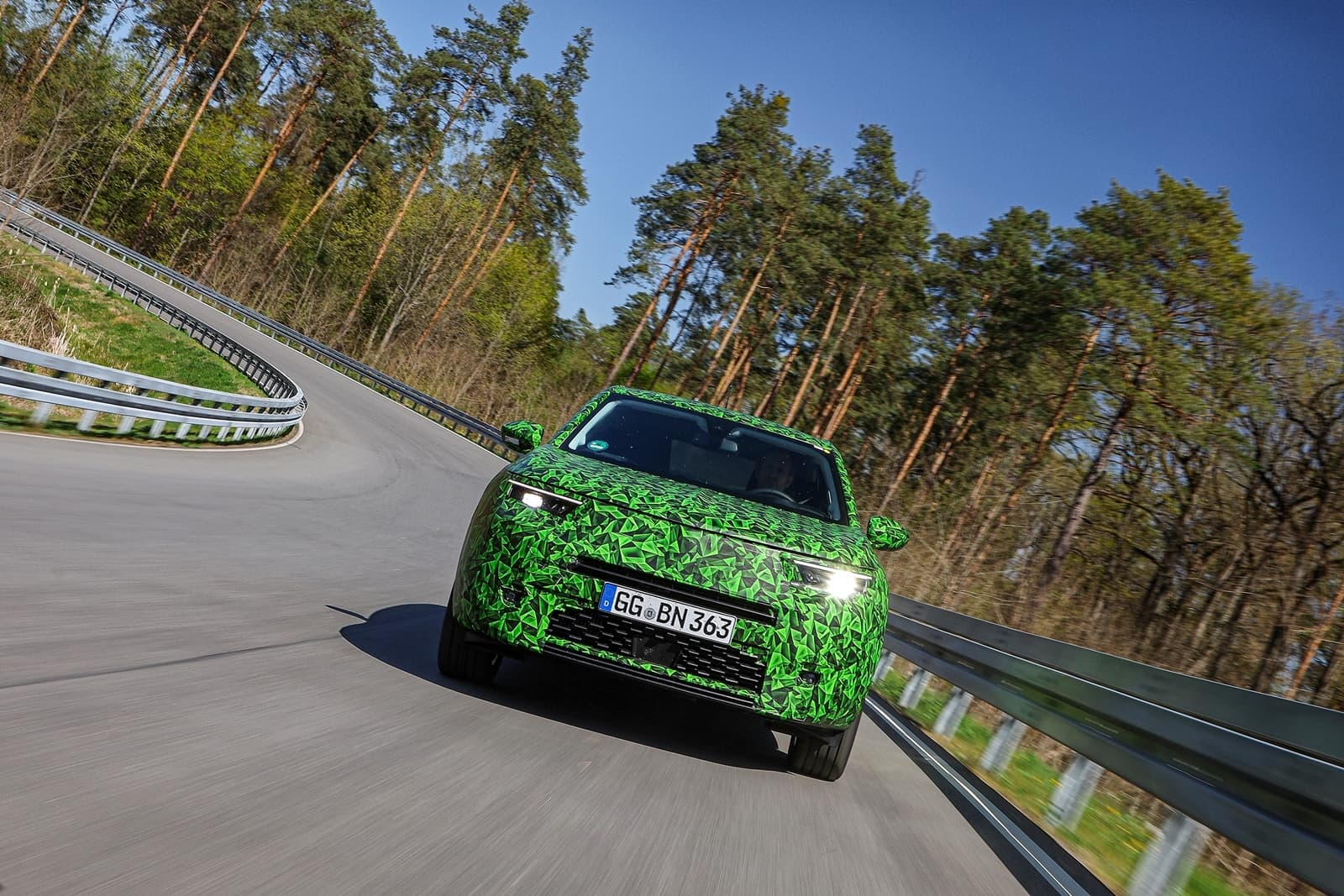 Opel Mokka 2021 Test Camuflado 0520 007