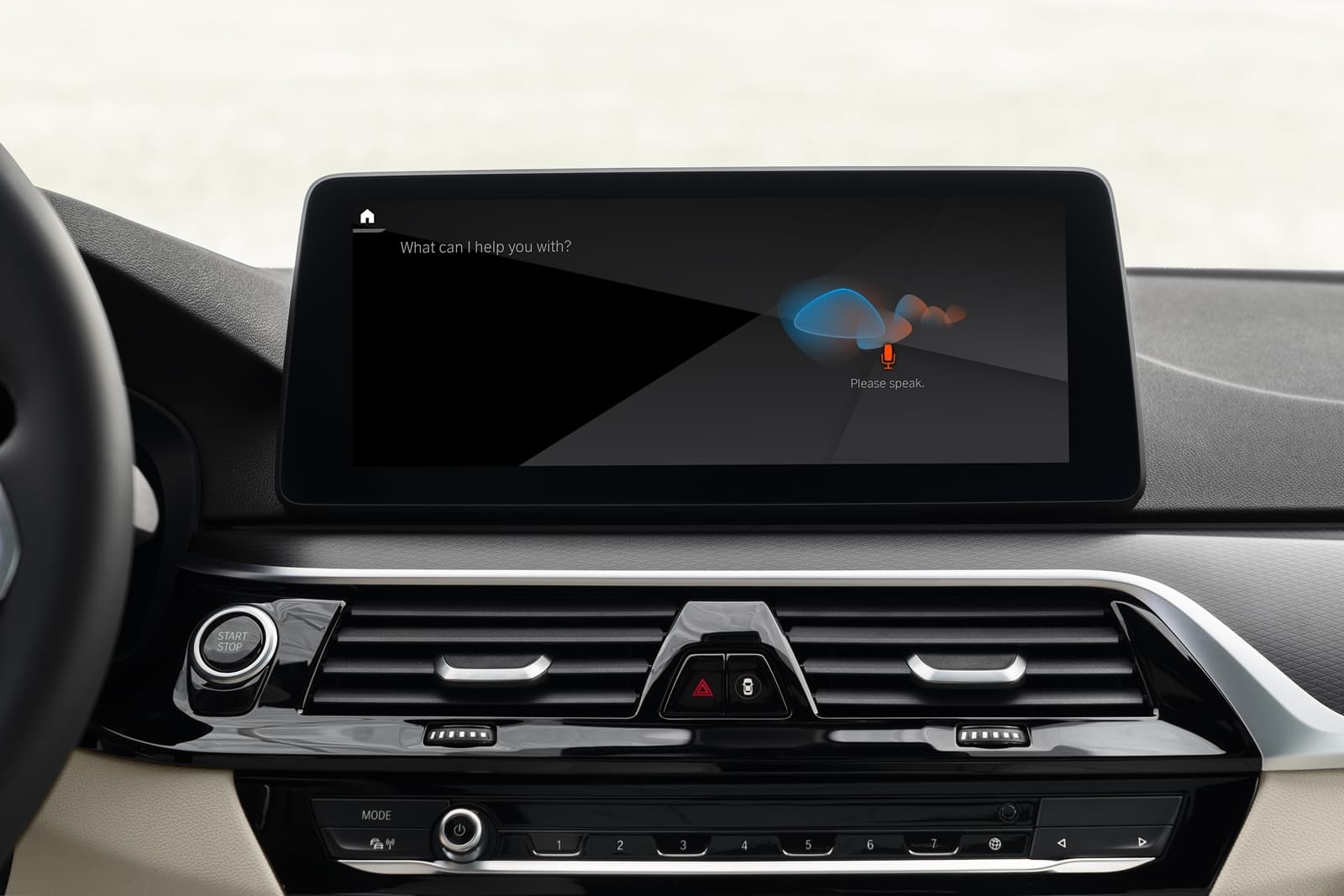Vista del sistema de infoentretenimiento con pantalla táctil en BMW Serie 6 GT.