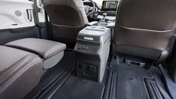 Toyota Sienna 2020 10