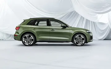 Vista lateral del Audi Q5 destacando su línea y diseño dinámico