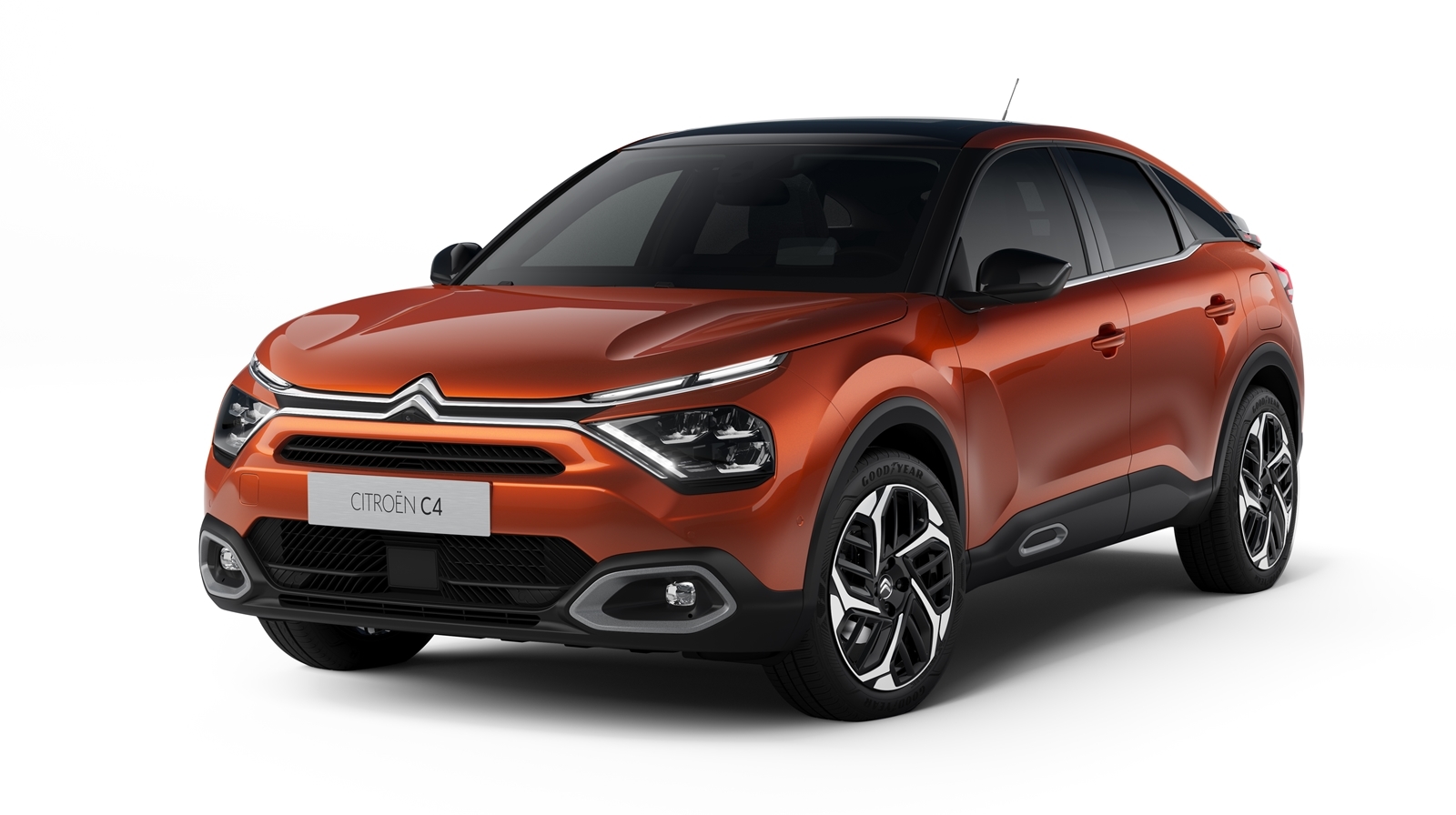 Vista angular delantera del Citroën C4, destacando su diseño moderno.