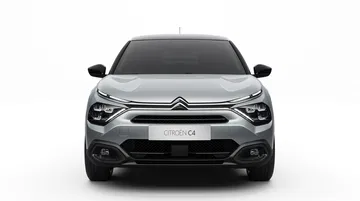 Vista frontal del Citroën C4 destacando su diseño y líneas modernas.