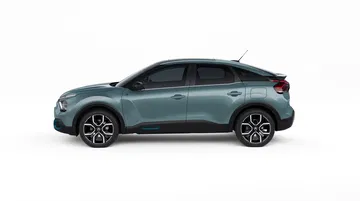 Vista lateral del Citroën C4 mostrando su línea y diseño aerodinámico