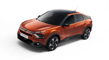 Vista lateral que muestra el diseño dinámico del Citroën C4.