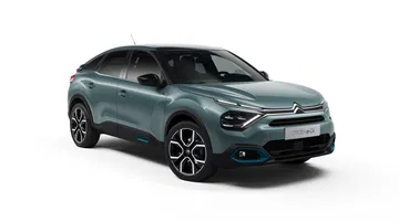 Vista angular delantera del Citroën C4 con diseño vanguardista.