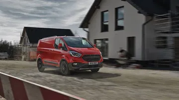 Ford 2020 Transit Custom Trail