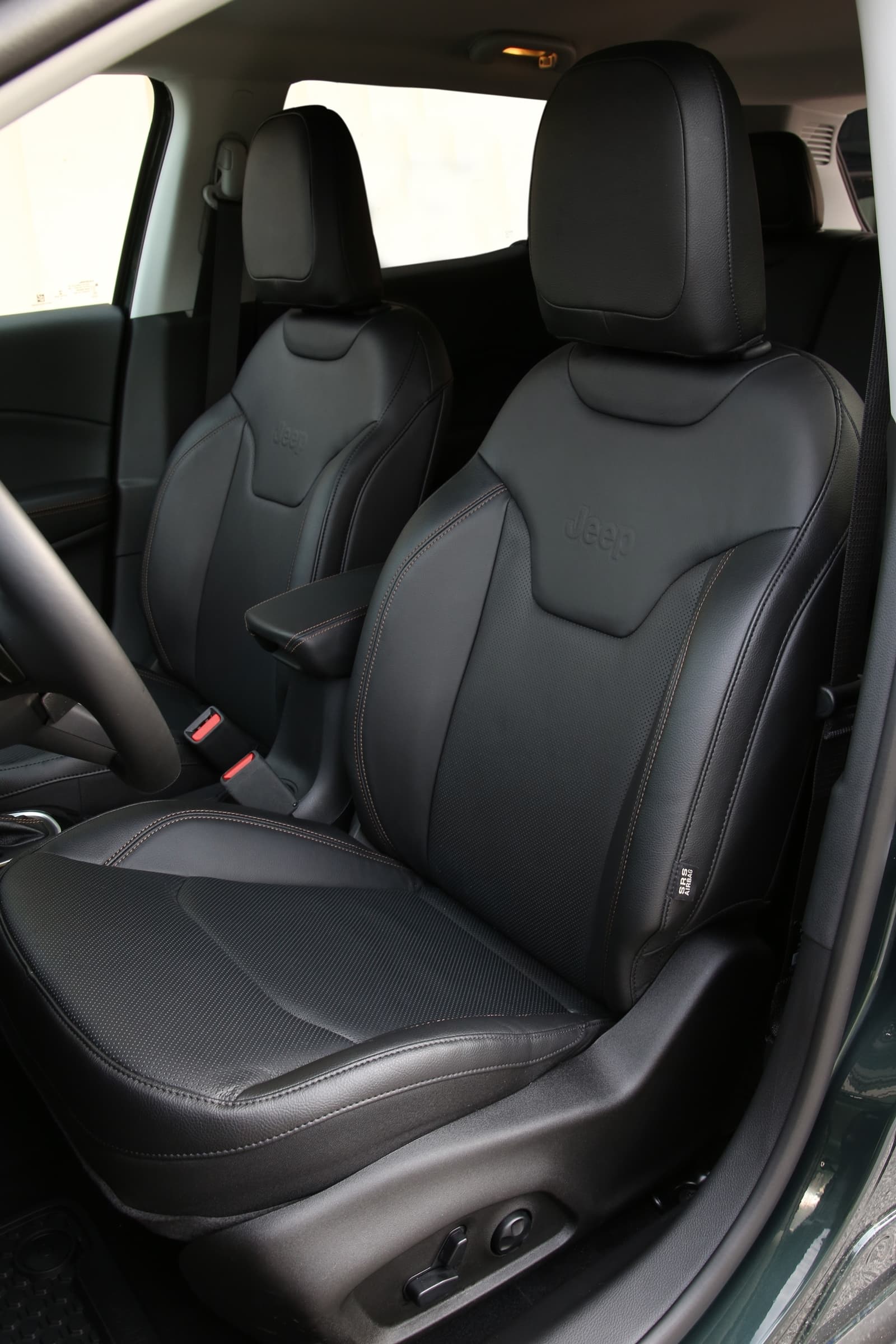 Jeep Compass 2021 0620 021