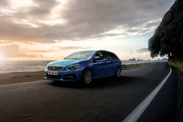 Peugeot 308 2020 9