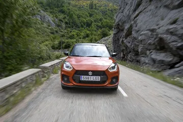 Suzuki Swift Sport 2020 0620 010