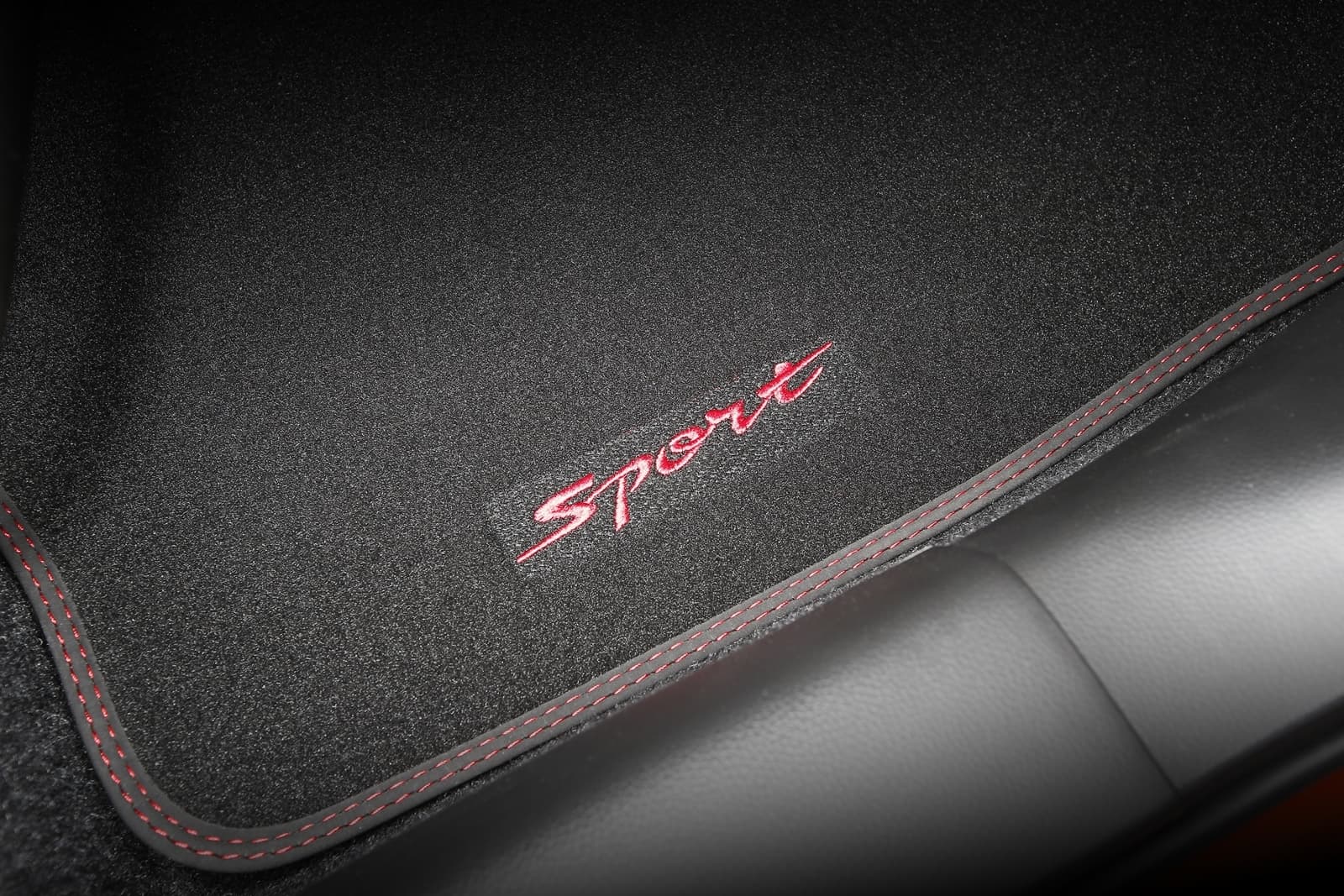 Suzuki Swift Sport 2020 0620 060