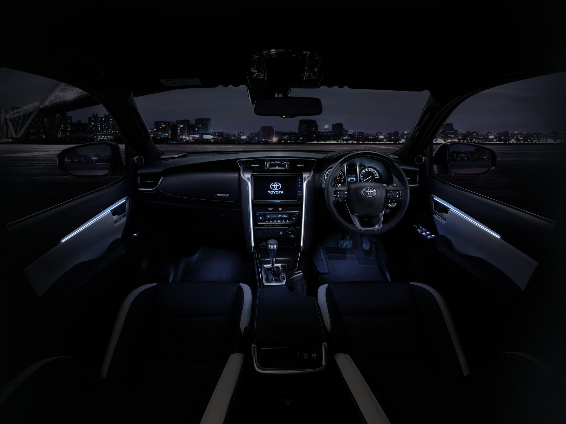 Toyota Fortuner 2020 28