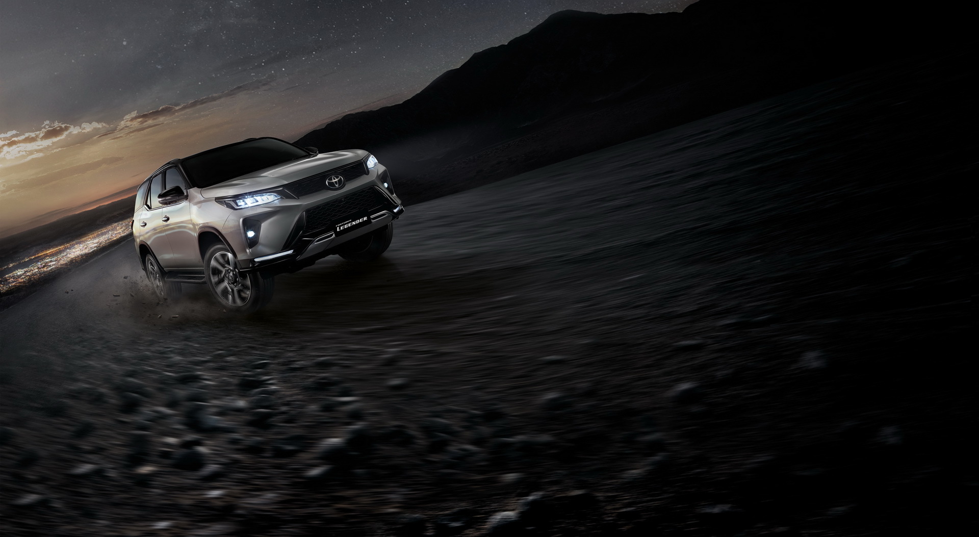 Toyota Fortuner 2020 32