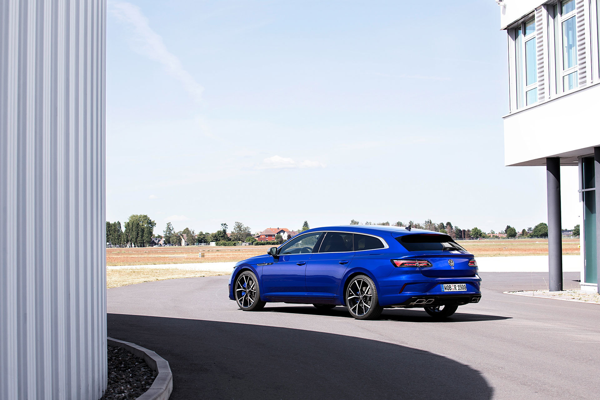 volkswagen-arteon-2020-shooting-brake-r-azul-09-1.jpg