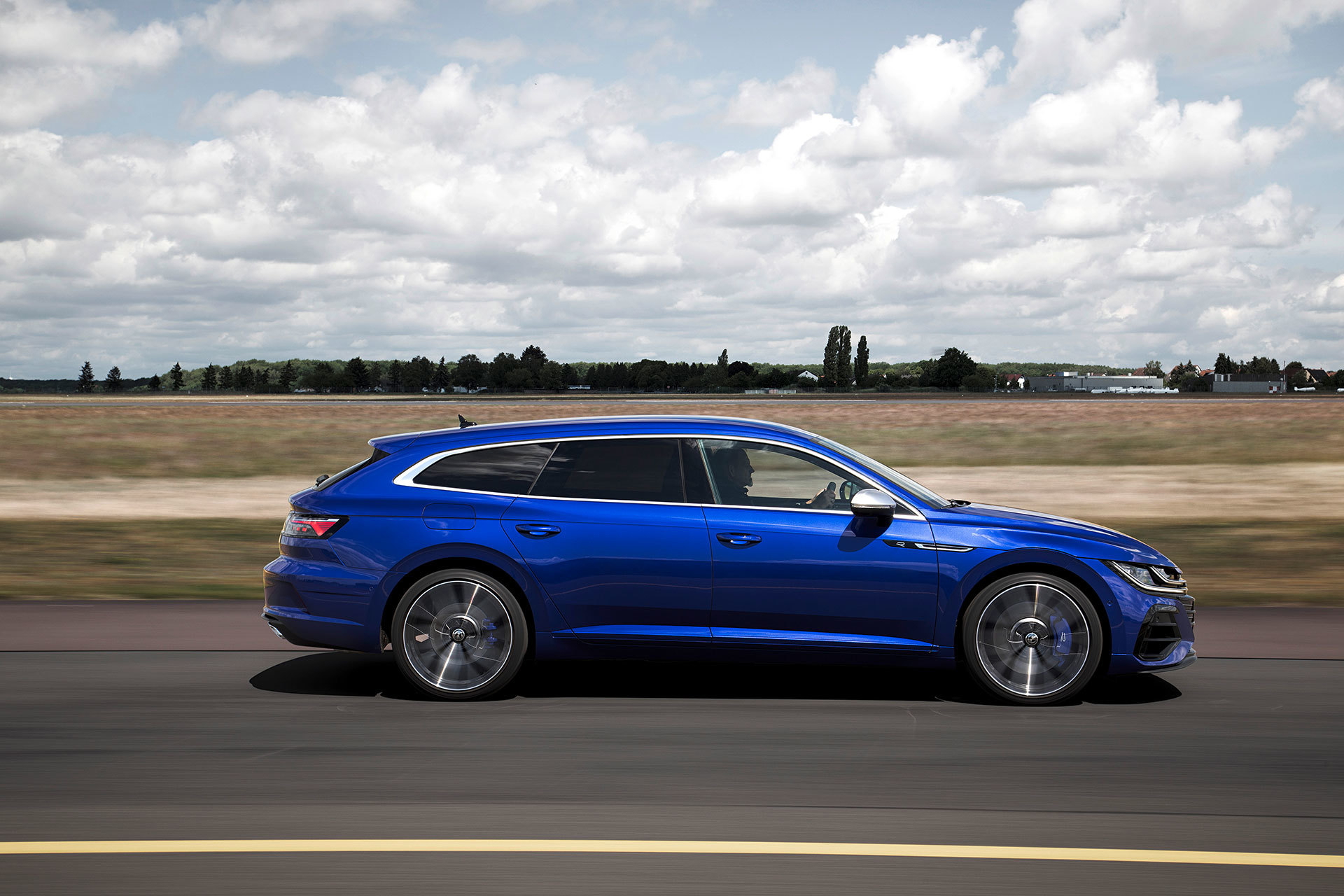 volkswagen-arteon-2020-shooting-brake-r-azul-20-1.jpg