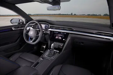 Volkswagen Arteon R 2020 Azul 11