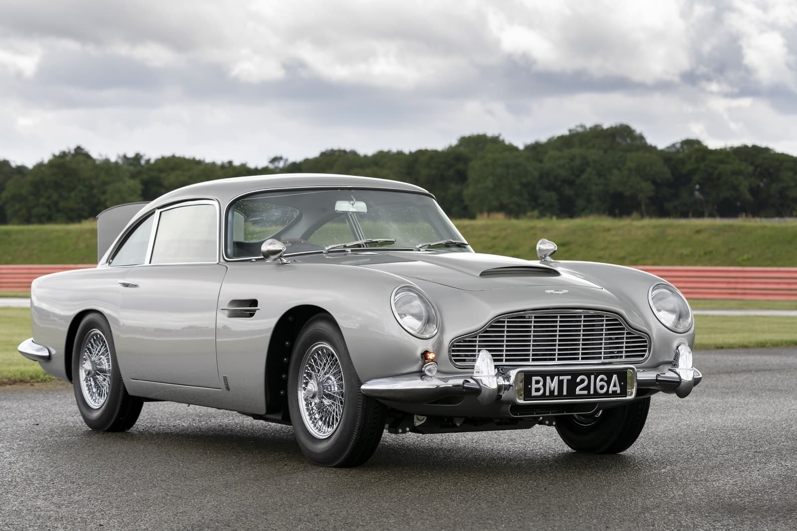Aston Martin Db5 Continuation James Bond 0720 008