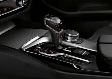 Bmw Serie 5 M5 Parts 09