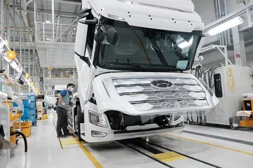 Hyundai Xcient Fuel Cell 16
