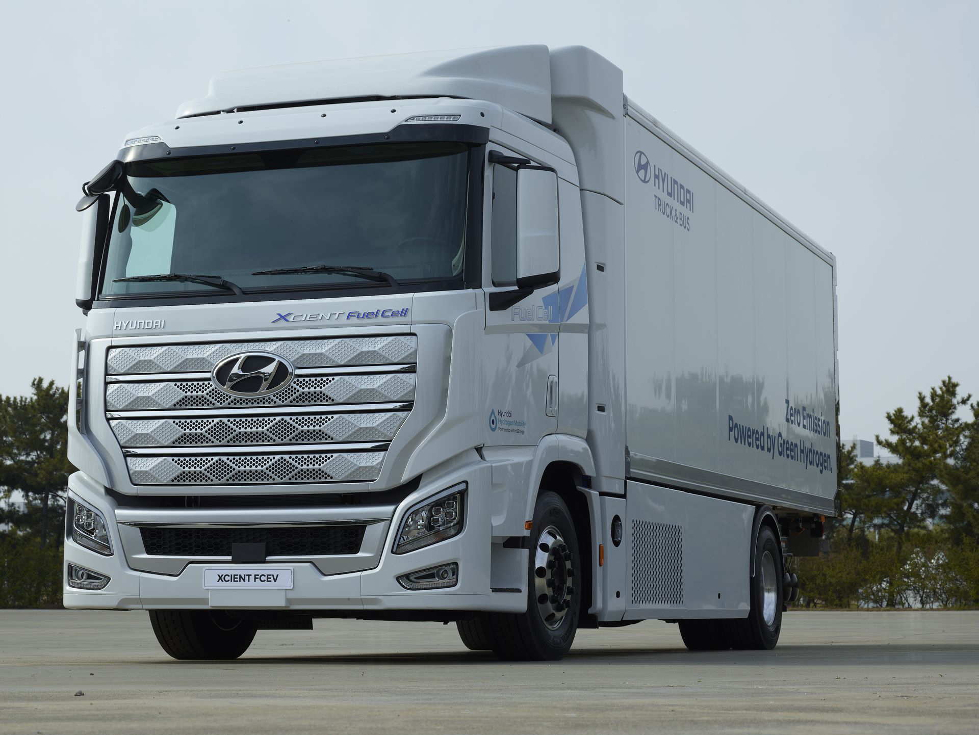 Hyundai Xcient Fuel Cell 5