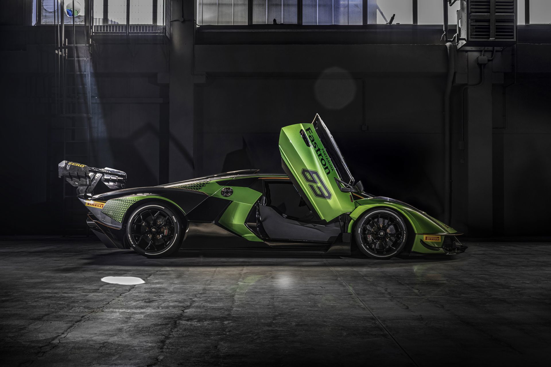 Lamborghini Essenza Scv12 13