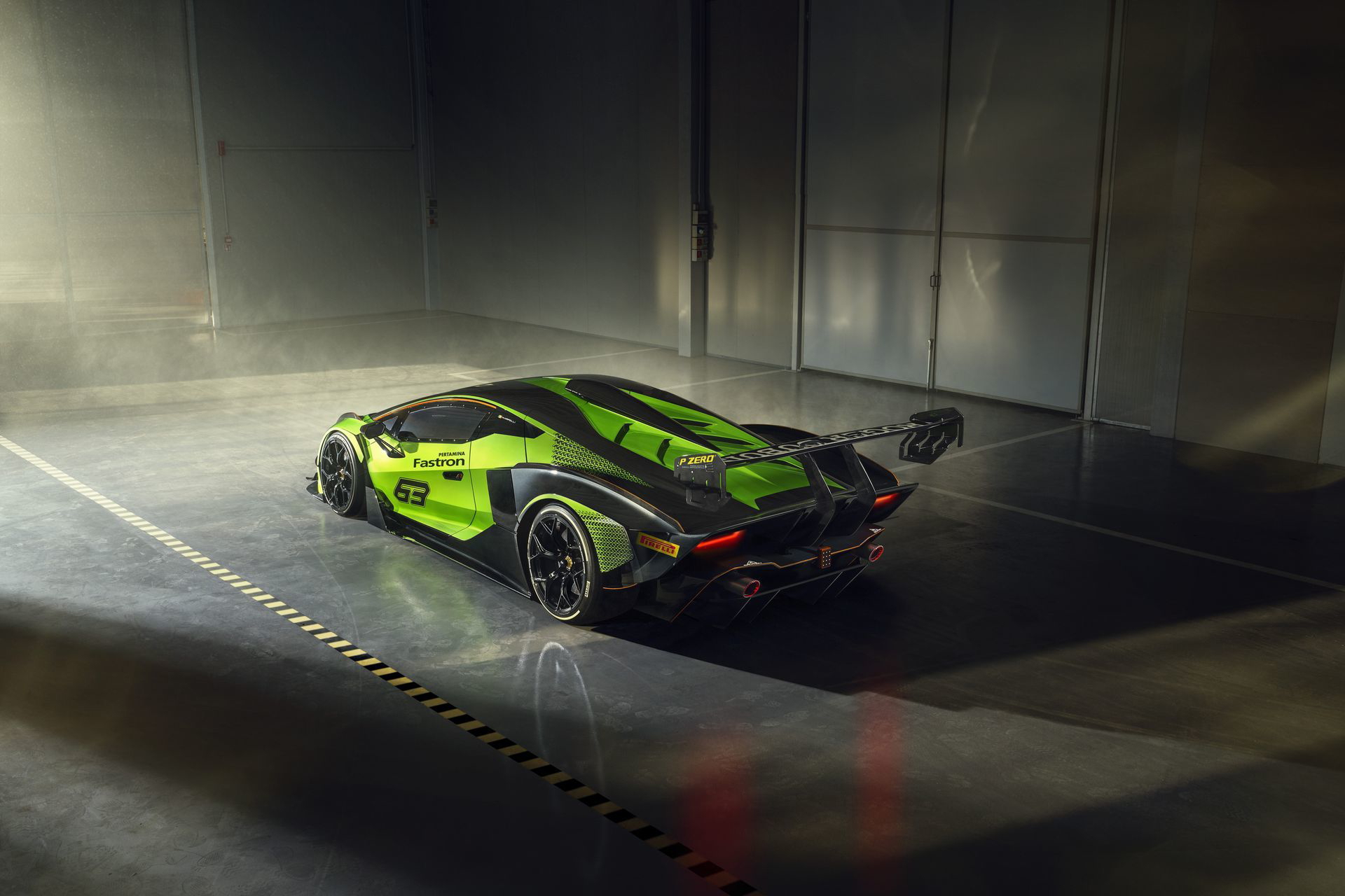 Lamborghini Essenza Scv12 35