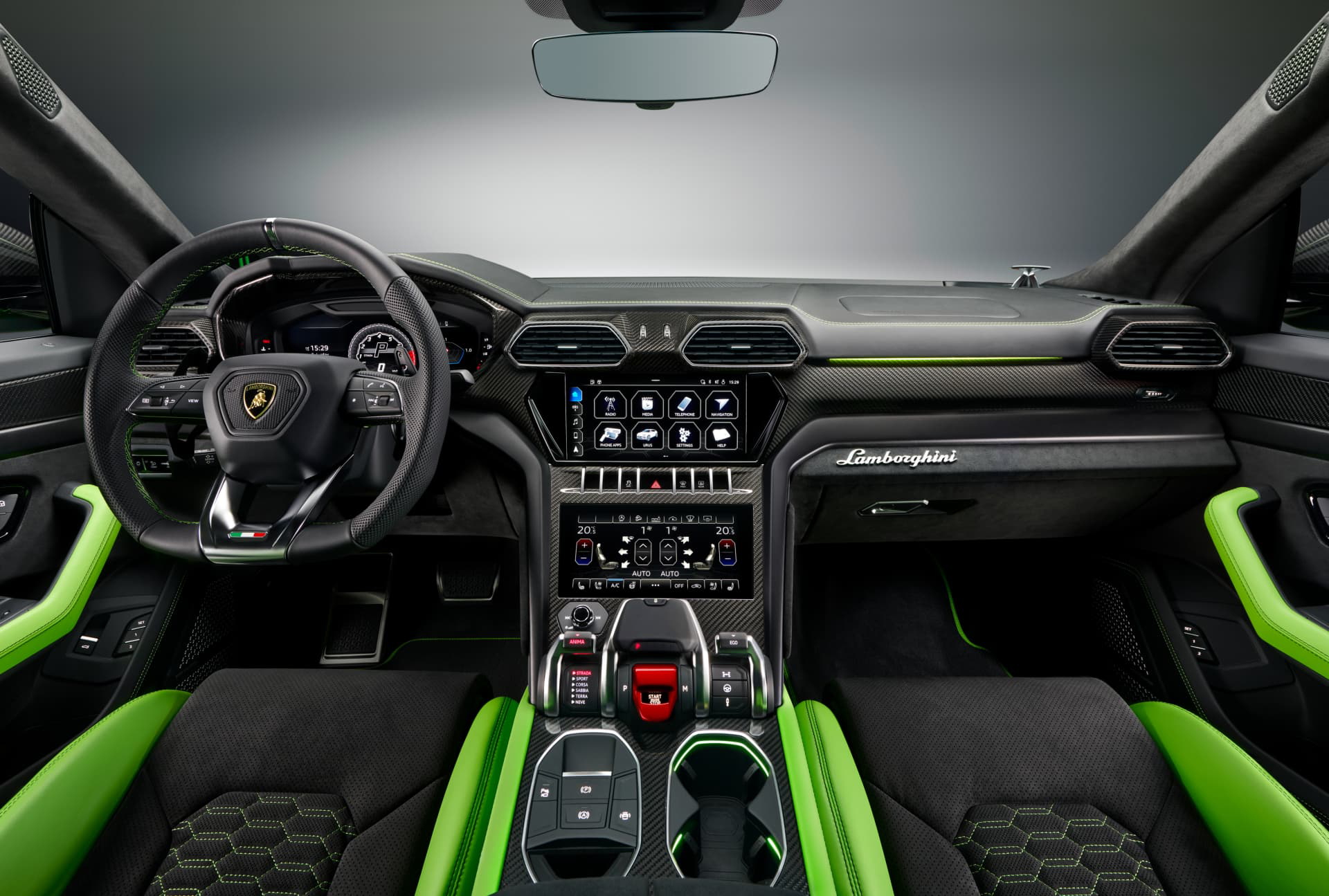 Lamborghini Urus 10000 Unidades Pearl Capsule 02