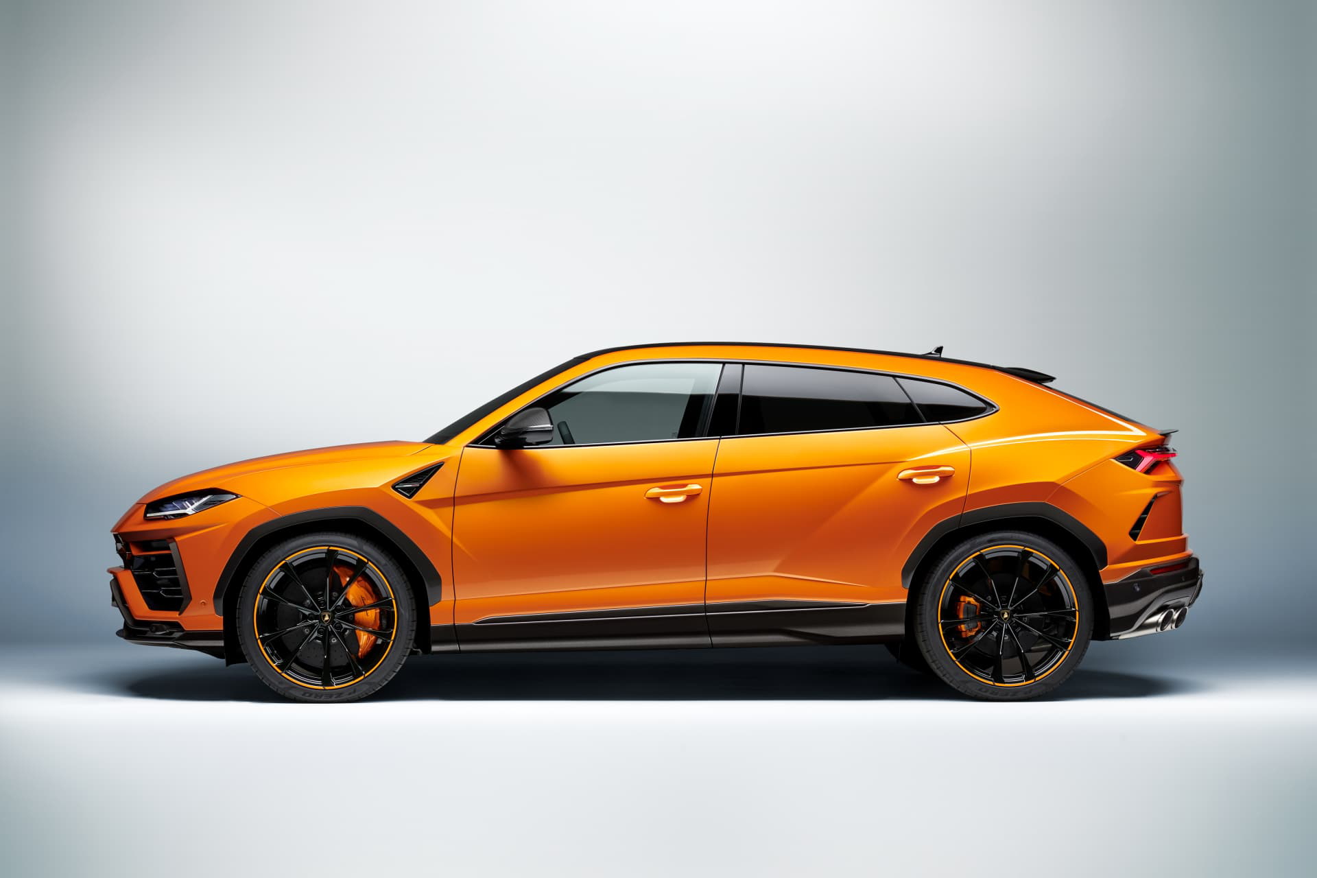 Lamborghini Urus 10000 Unidades Pearl Capsule 13