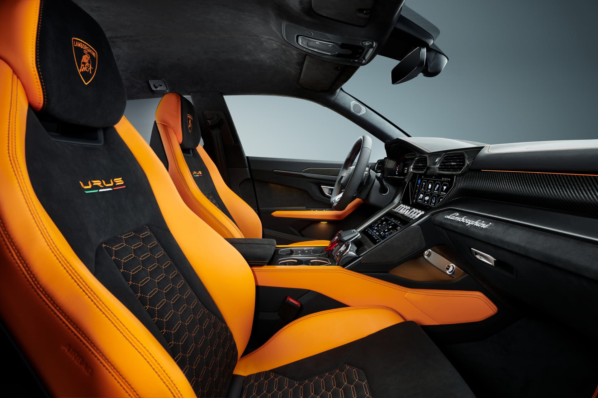 Lamborghini Urus 10000 Unidades Pearl Capsule 14
