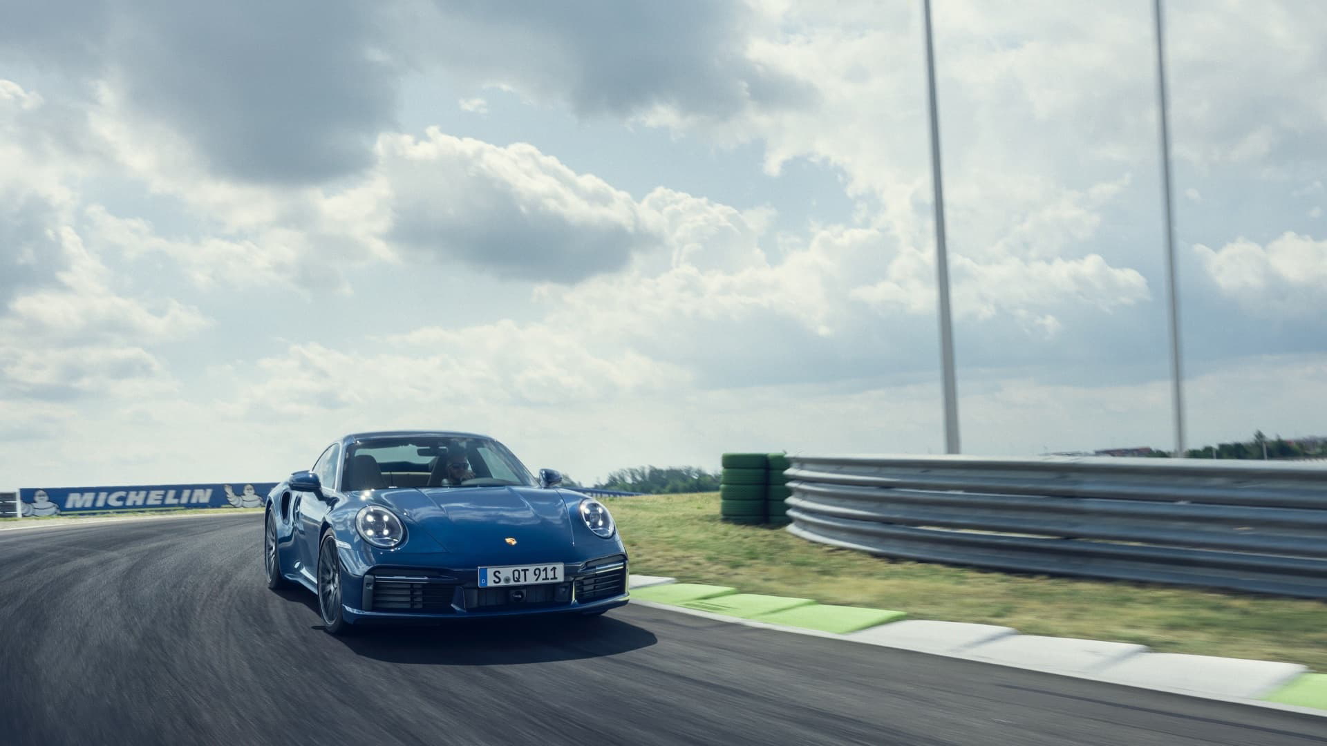 Porsche 911 Turbo 2020 Img 16
