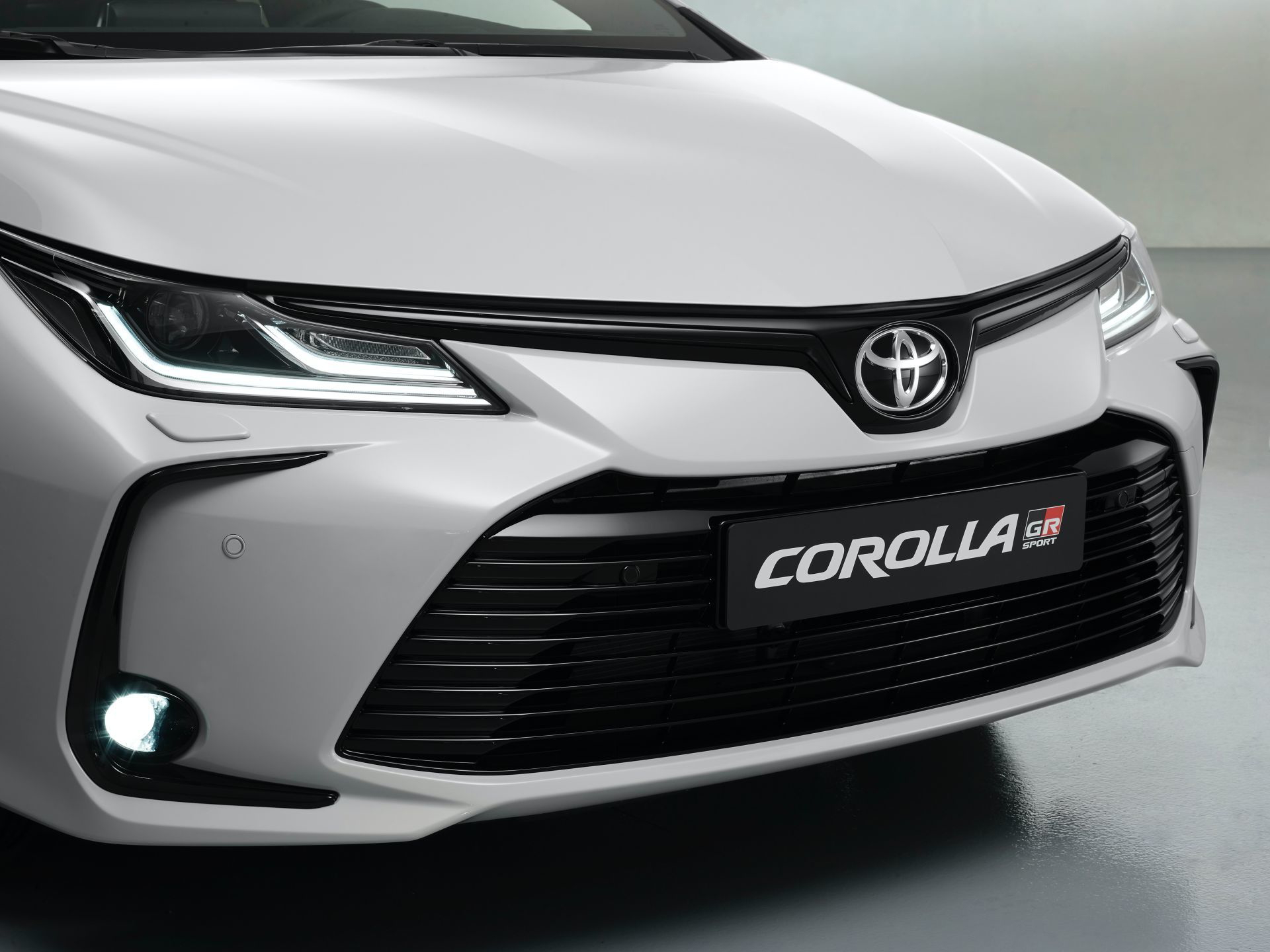 Toyota Corolla Sedan Gr Sport 12