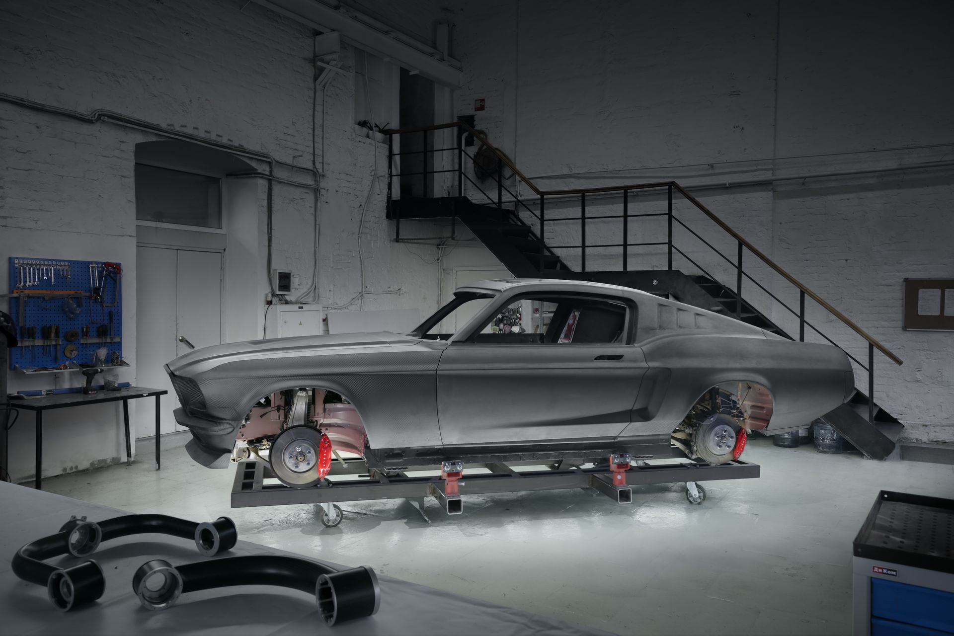 Aviar R67 Ford Mustang 7