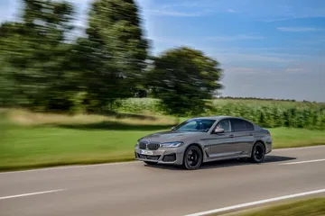 Bmw 545e Xdrive Hibrido Enchufable 2020 08