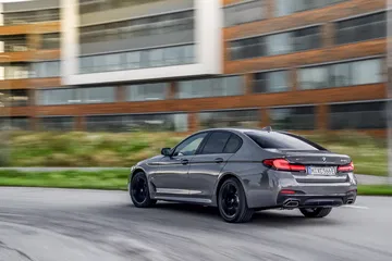 Bmw 545e Xdrive Hibrido Enchufable 2020 10