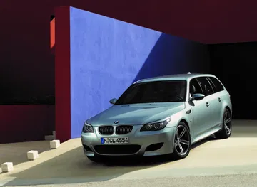 Bmw M5 Touring E34 E61 12