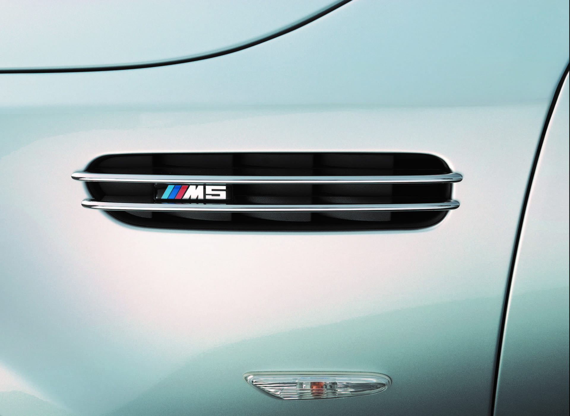 Bmw M5 Touring E34 E61 20