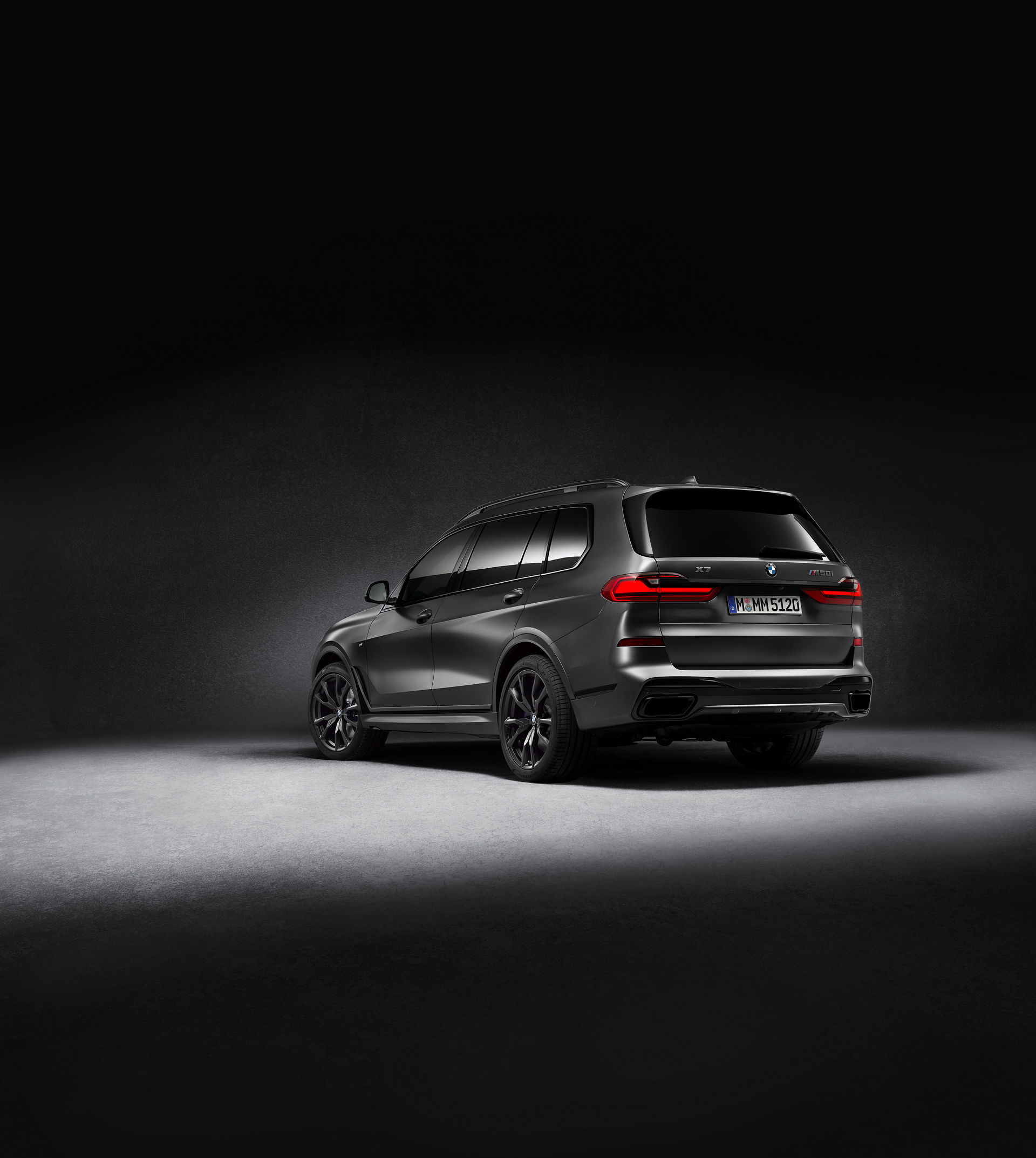 Bmw X7 Dark Shadow Edition 3