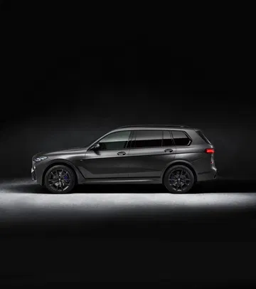 Bmw X7 Dark Shadow Edition 6