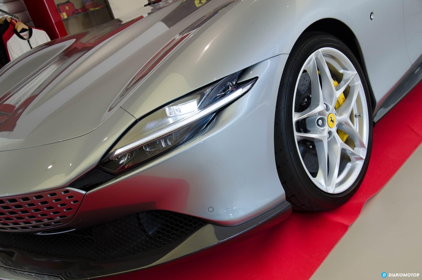 Ferrari Roma Presentacion Cds Dcd 0820 016