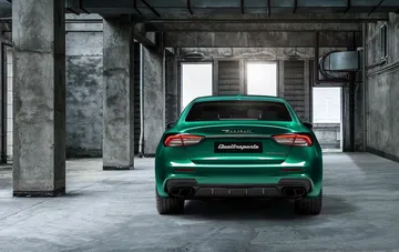 Maserati Ghibli Quattroporte Trofeo 0820 019