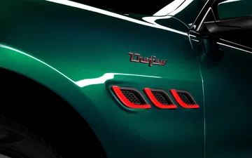 Maserati Ghibli Quattroporte Trofeo 0820 020