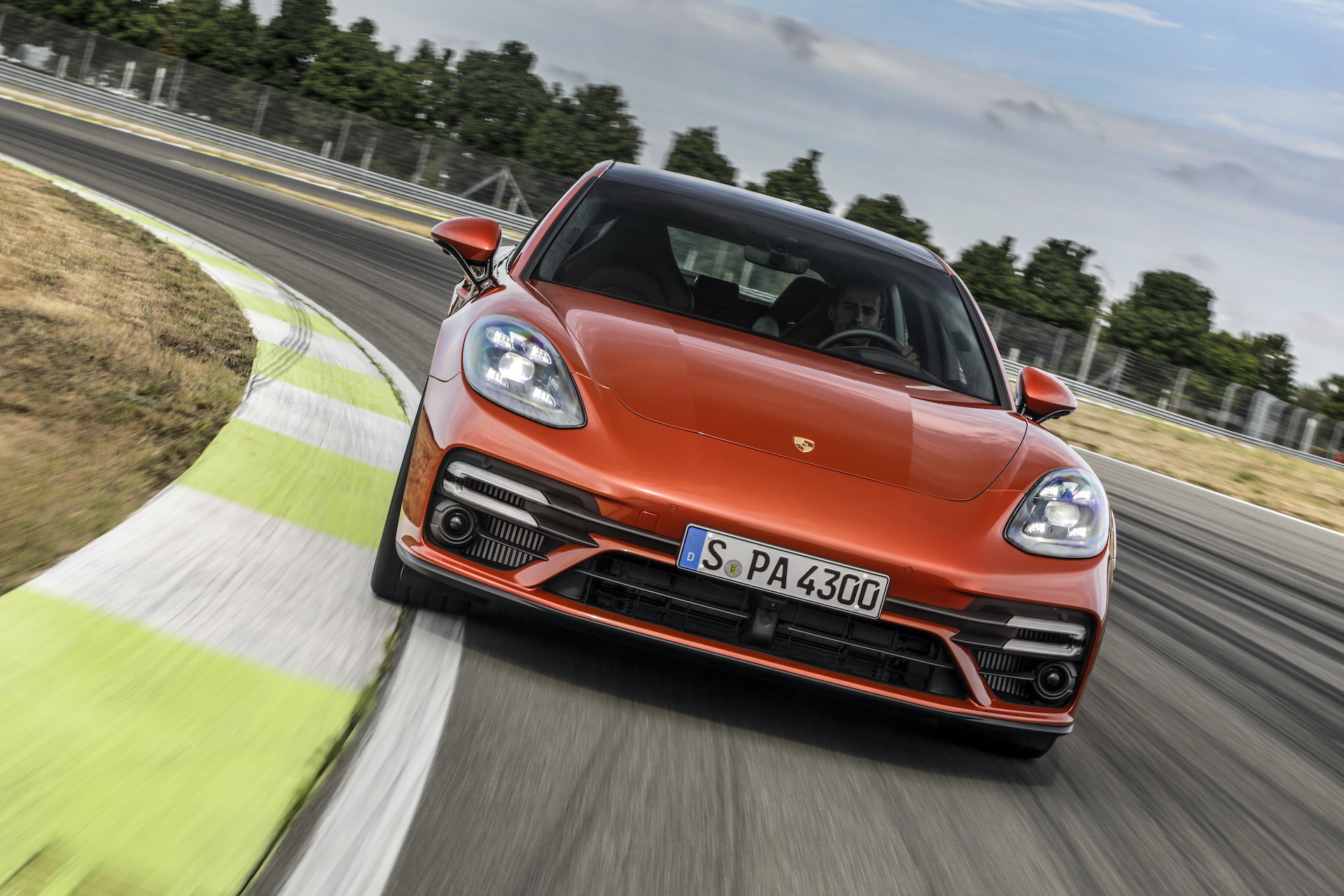 Porsche Panamera 2020 30