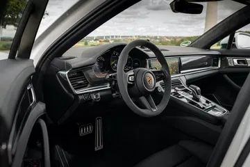 Porsche Panamera 2021 Interior1
