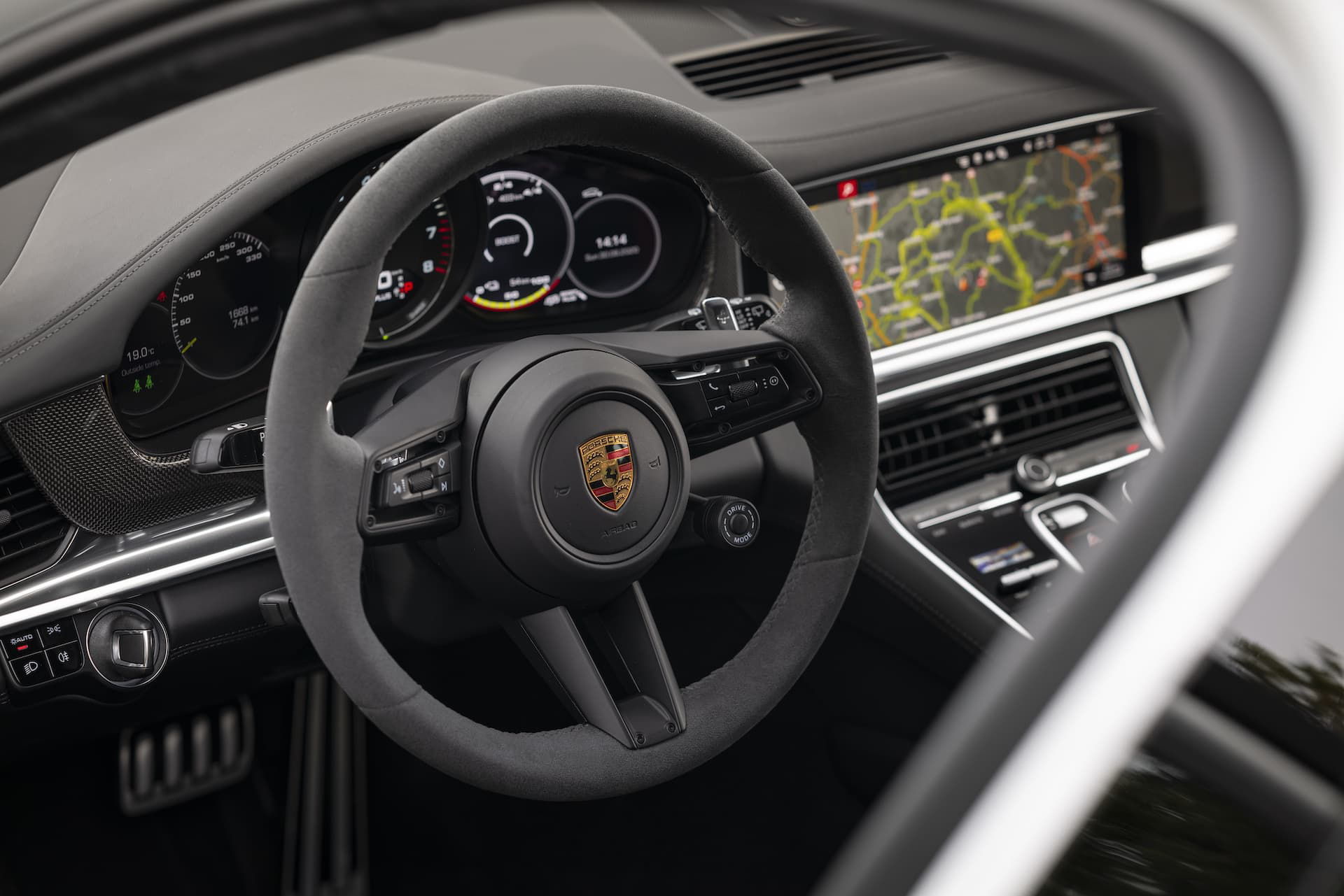 Porsche Panamera 2021 Interior4